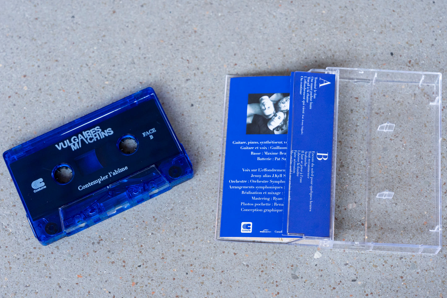 Vulgaires Machins - Contempler l'abîme [Cassette] (Édition limitée bleue translucide)